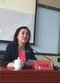 市台办主任、市台联会长冯美琼在做开班动员讲话