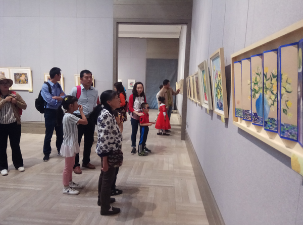 民进昆明市委举办喜迎十九大 “童心拾趣”儿童画展活动4