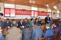 座谈会上