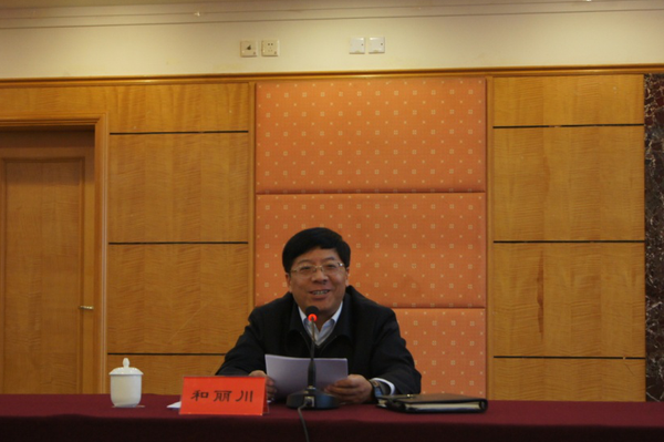 和丽川简要介绍了近年来官渡区委的工作思路及官渡区的发展成就