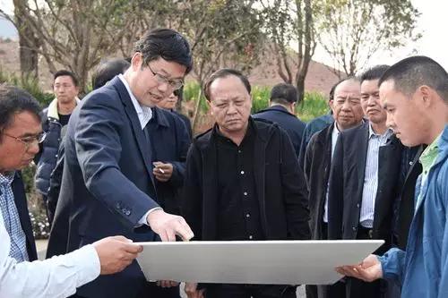 马春率队赴石林台湾农民创业园和石林高铁旅游文化新城项目现场走访调研企业