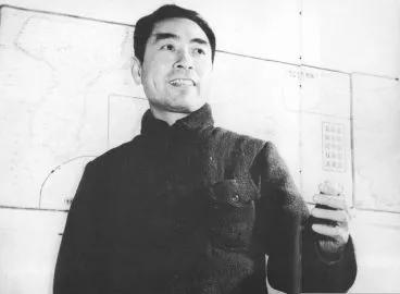 时任中共中央南方局书记的周恩来