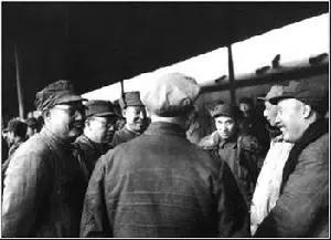 1949年2月25日，叶剑英迎接民主人士