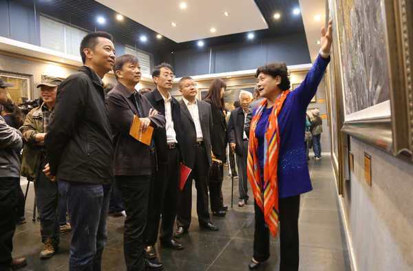 绘画作品展汇集了来自昆明民进书画院的27位画家们创作的共计37幅绘画作品