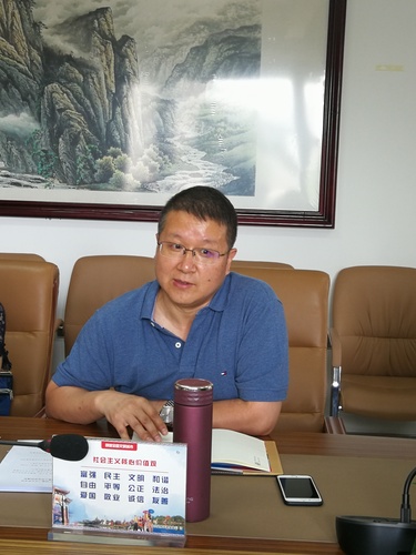 会议由市委统战部副部长贾玉华主持