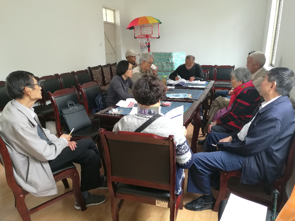 市委统战部召开离退休老干部座谈会