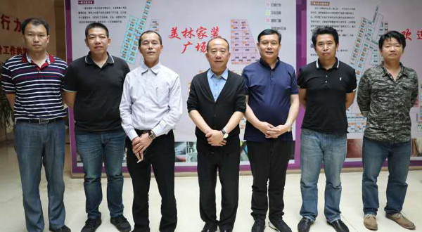 官渡区工商联相关负责人陪同调研