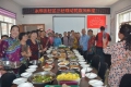永和里社区居民为自己的劳动成果自豪