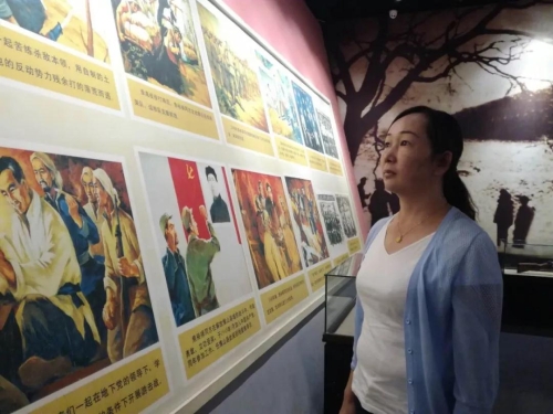 禄劝县委统战部副部长张霞