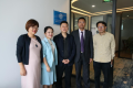 盘龙区新的社会阶层代表人士联谊会法律从业者专联会在俊发中心十二层北京盈科（昆明）律师事务所揭牌。