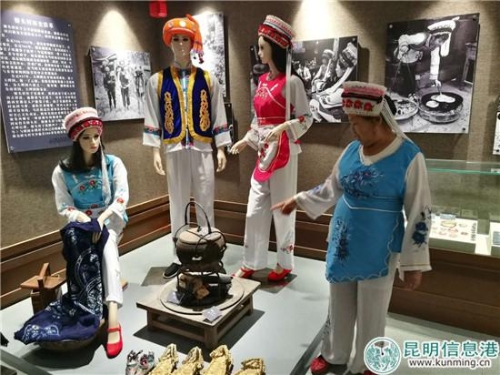 桥头居民小组内设置的白族文化陈列室。