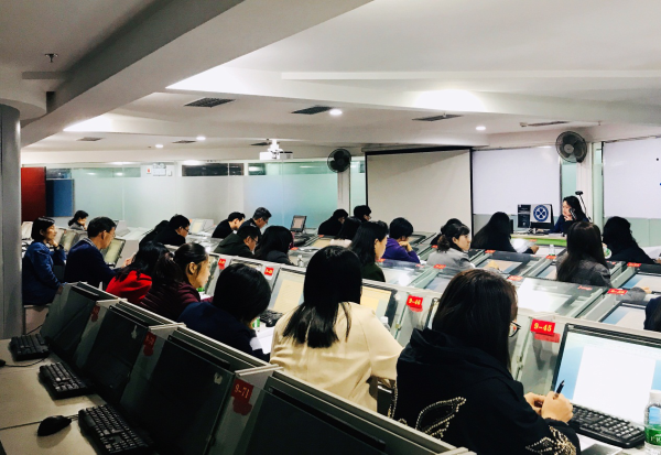 本次培训由云南财经大学教授、社科院财务负责人陈琤进行指导讲解