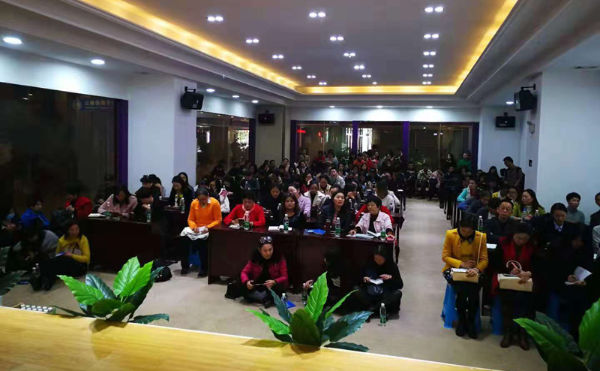 官渡区举办民营企业“人才大讲坛”暨“社保入税”知识培训会会议现场