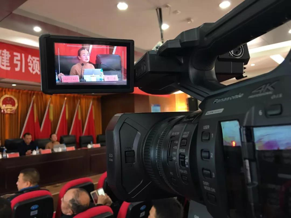 通过“官渡智慧党建云”平台在全网对活动进行直播