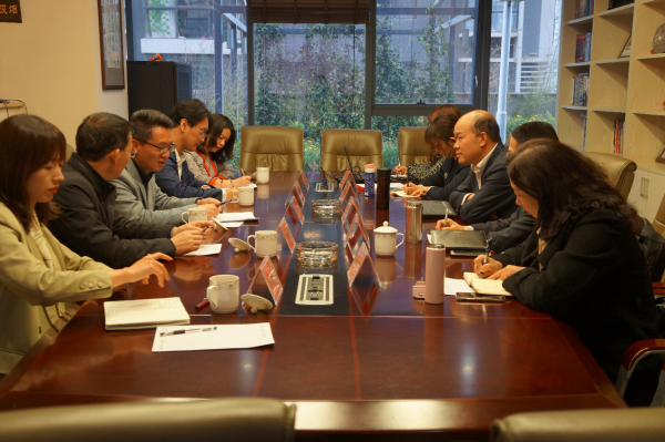 昆明市新的社会阶层中介组织专联会召开2019年第一次会长会议