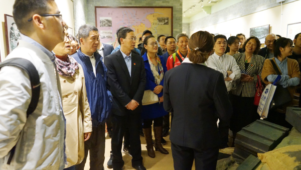 会员们参观了 “讲武堂的创办”、“辉煌业绩”、“将帅录”三个部分