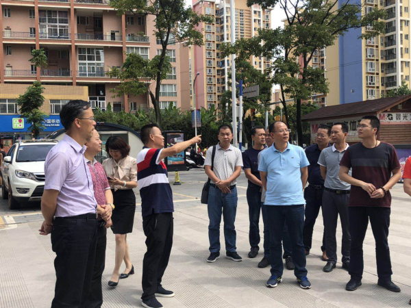 广西隆安县政协副主席李上辉一行到官渡区就民营经济发展进行考察学习
