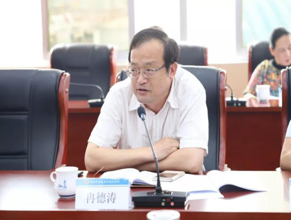 市工商联党组书记、常务副主席冉德涛
