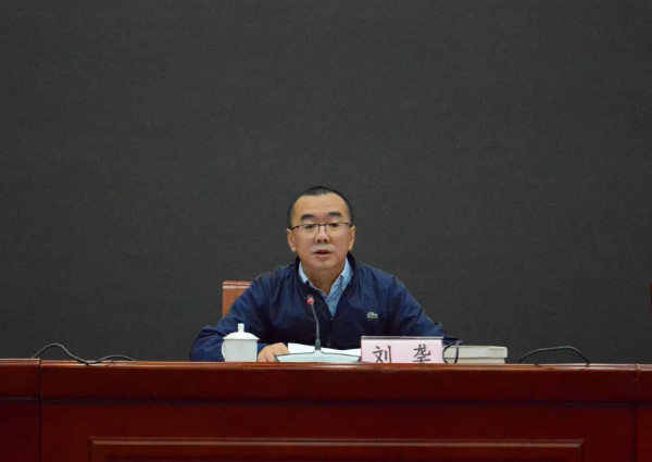 民盟昆明市委主委、市建设工程质量安全监督管理总站站长刘䶮