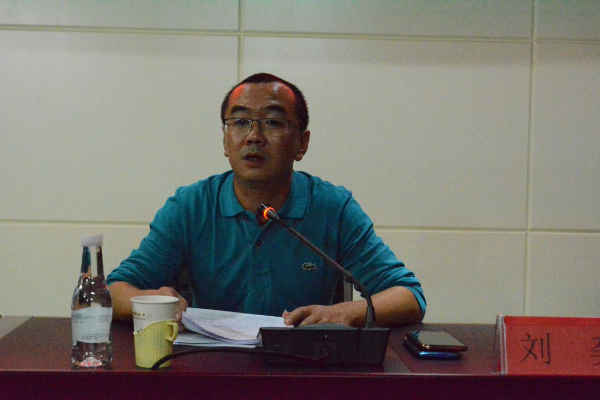 民盟昆明市委主委、市建设工程质量安全监督管理总站站长刘䶮