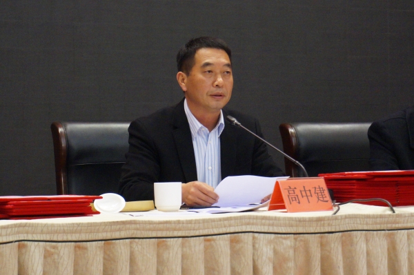 民建昆明市委主委高中建做工作报告