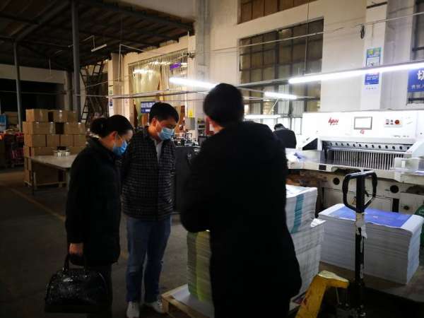 加强科学防控 官渡区工商联助力企业复工