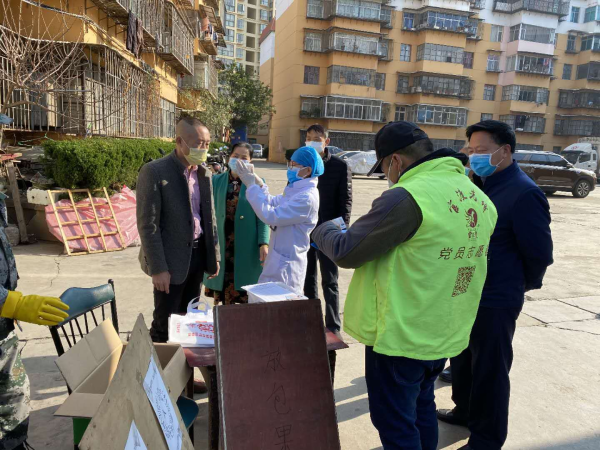官渡区统战党员志愿者用实际行动抗击疫情