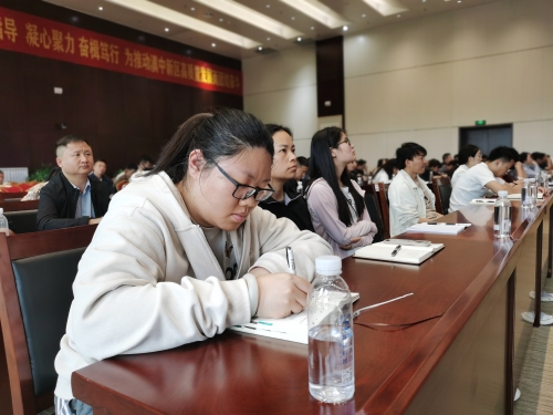 促进“两个健康”—滇中新区知识产权培训会开讲了3