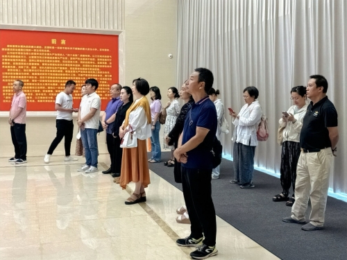 基层组织赴廉政教育基地学习