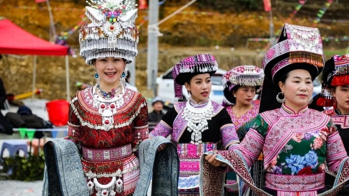 花山节现场 花山节现场