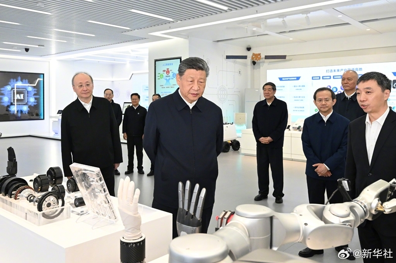 习近平在北京考察科技创新工作3