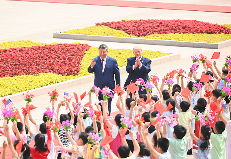 5月14日上午，国家主席习近平在北京人民大会堂同来华进行国事访问的美国总统特朗普举行会谈。会谈前，习近平在人民大会堂东门外广场为特朗普举行欢迎仪式.........