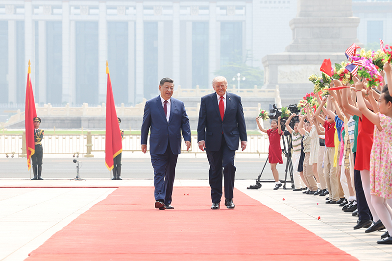 5月14日上午，国家主席习近平在北京人民大会堂同来华进行国事访问的美国总统特朗普举行会谈。会谈前，习近平在人民大会堂东门外广场为特朗普举行欢迎仪式..........