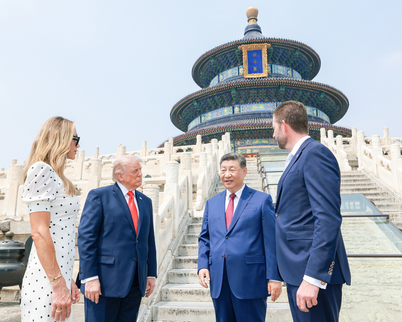 5月14日，国家主席习近平同来华进行国事访问的美国总统特朗普参观天坛。