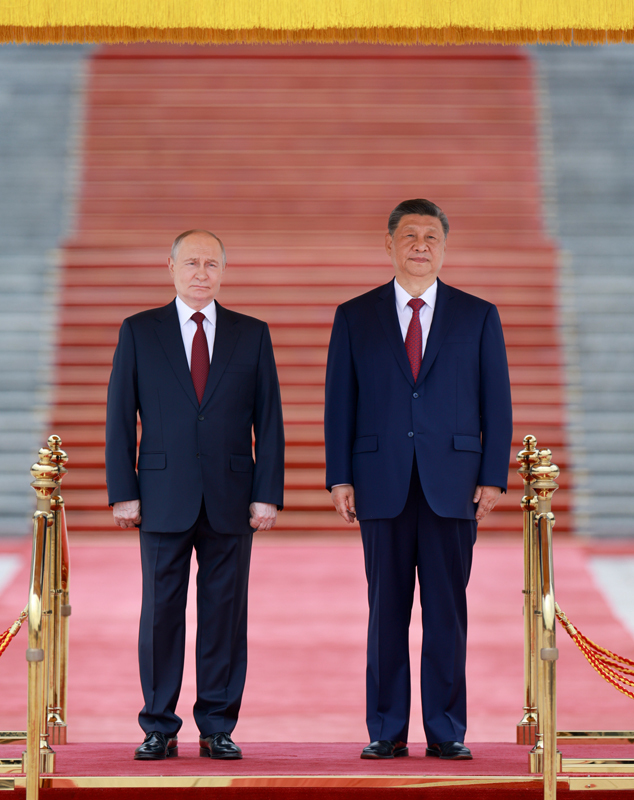 5月20日上午，国家主席习近平在北京人民大会堂同来华进行国事访问的俄罗斯总统普京举行会谈。会谈前，习近平在人民大会堂东门外广场为普京举行欢迎仪式....