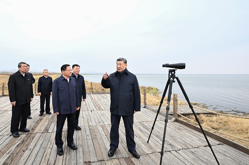 习近平在内蒙古乌兰察布考察1