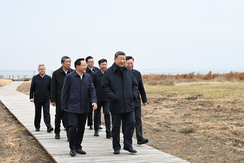 习近平在内蒙古乌兰察布考察5