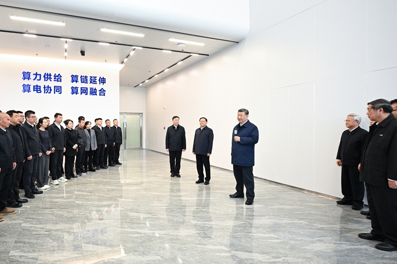 习近平在内蒙古乌兰察布考察8